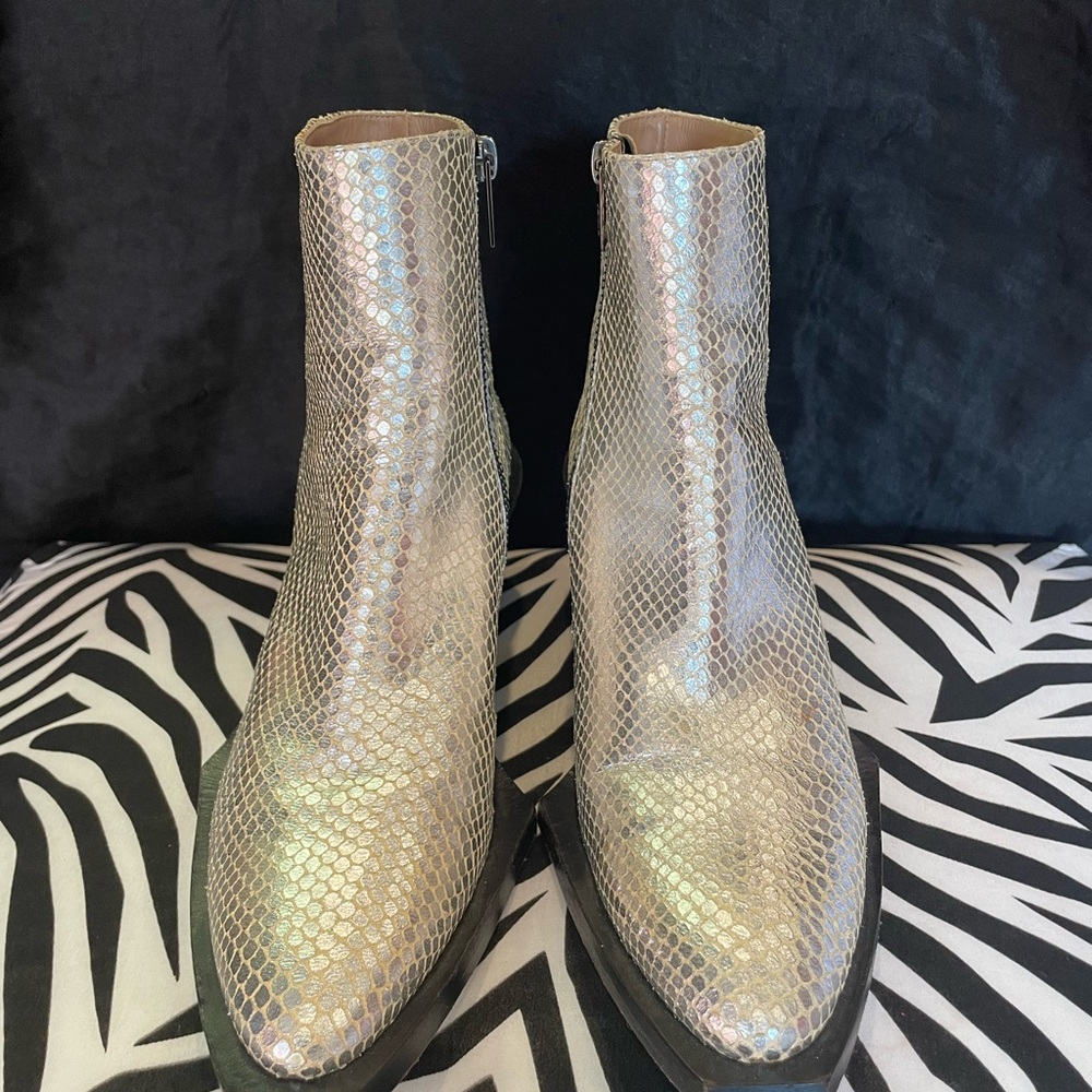 Limited Edition MCM Runway snakeskin Silver Metallic Ankle Booties Size 37